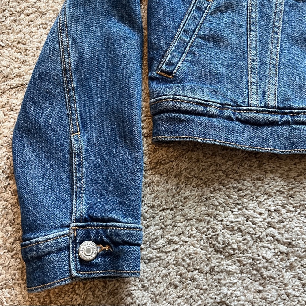 Old Navy // Denim Jacket - Picture 5 of 7